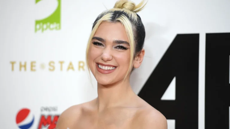 Biografía de Dua Lipa