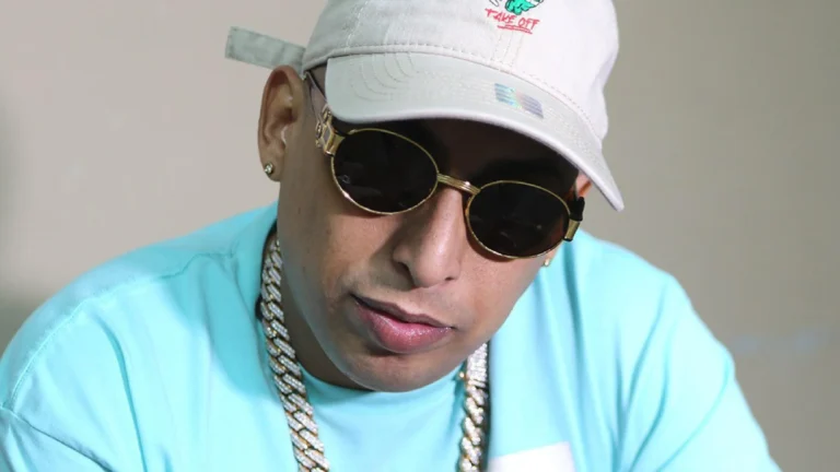 Biografía de Ñengo Flow